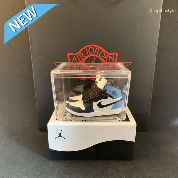 Réplique détaillée des Air Jordan Nike Obsidian en mini format - idéal pour collectionneurs