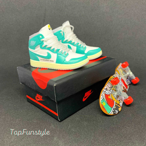 Réplique détaillée des Air Jordan Nike Tiffany en miniature - idée cadeau originale pour fans de Nik