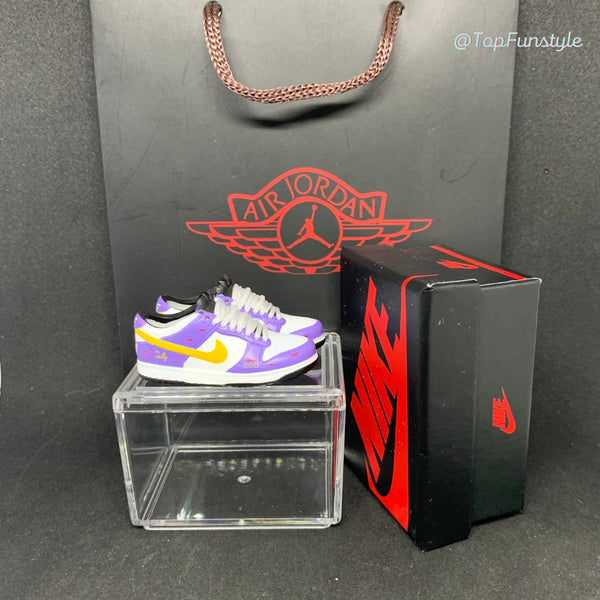 Mini-Sneaker Nike Dunk Low Lakers<br> 3D-Miniatur-Sneaker-Replika-Kit