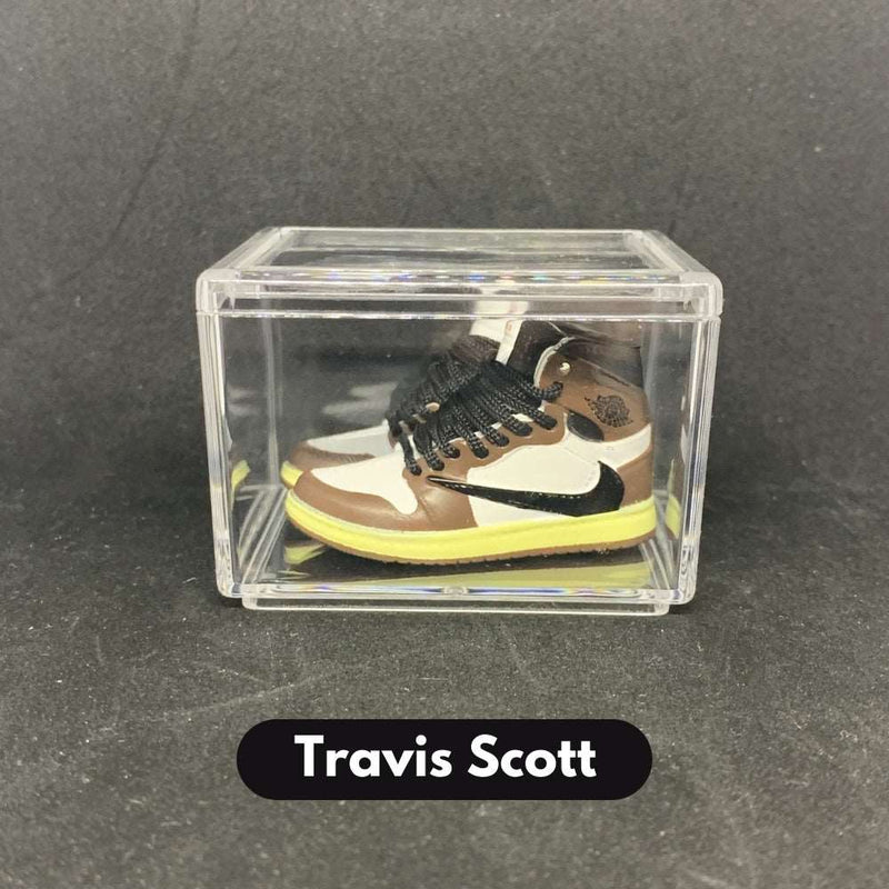 Kit de mini sneakers Nike Air Jordan Travis Scott - détail artisanal pour collectionneurs