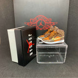 Nike Air Jordan mini OW LV - décoration de bureau stylée pour adeptes de mode urbaine