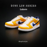 Handgefertigte Mini Nike Dunk Low Sneakers, 3D Kit von Nike Miniatures | Ideales Geschenk 