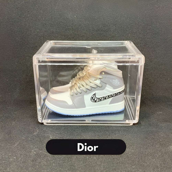 Mini sneakers Air Jordan Dior - fusion parfaite de luxe et de culture streetwear.