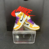 Mini Air Jordan 1 Lakers - accessoire tendance pour les fans de la culture urbaine